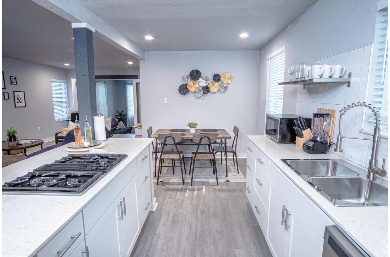 Stylish 4 Br2Ba Renovated Home Near Downtown San Antonio Eksteriør billede