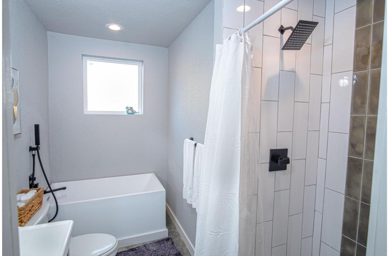 Stylish 4 Br2Ba Renovated Home Near Downtown San Antonio Eksteriør billede